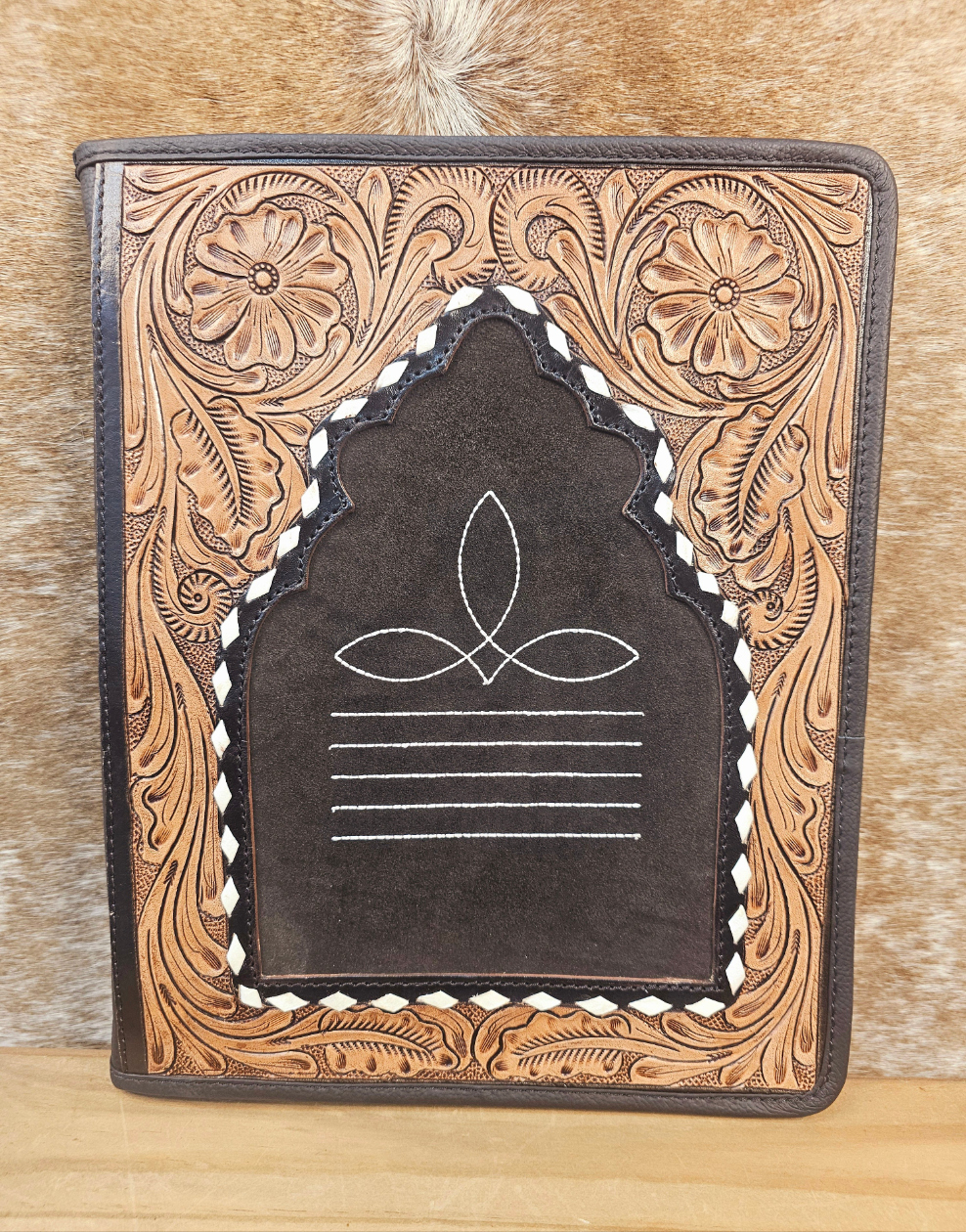 Medina Tooled Zip A4 Folder
