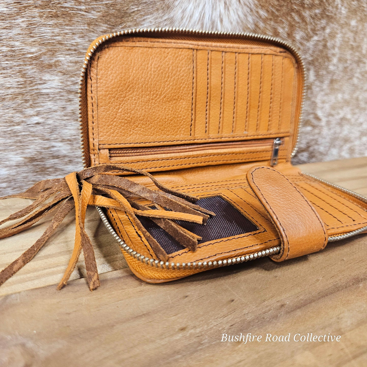 Mini Hide Wallet size 18cm x 10cm no mirror