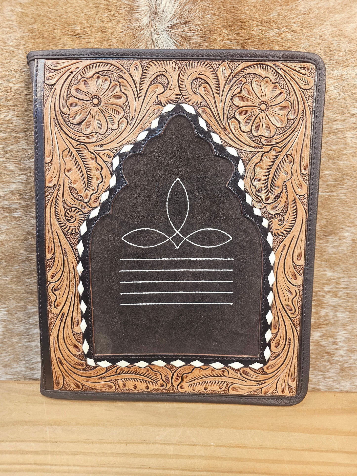 Medina Tooled Zip A4 Folder