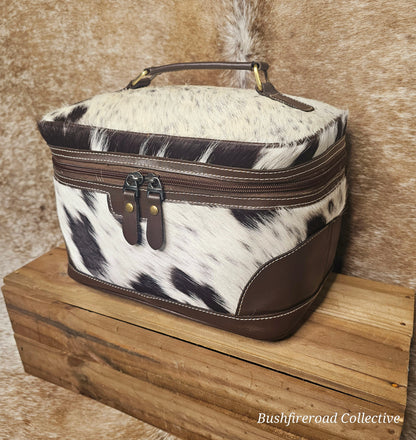Signature Make-Up Bag 💄