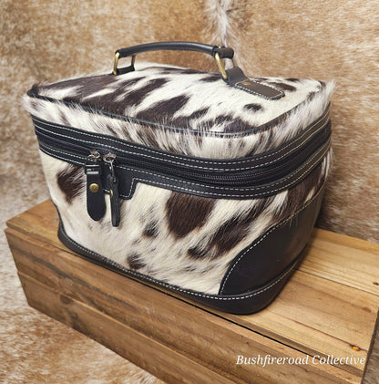 Signature Make-Up Bag 💄