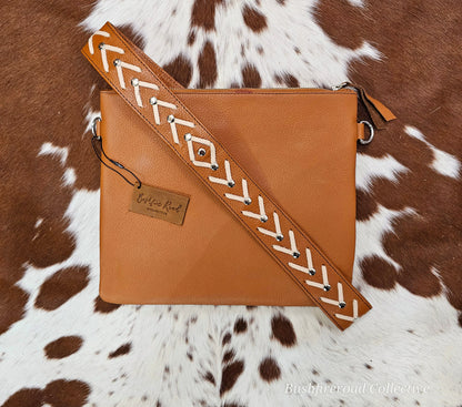 Cindy Crossbody/Clutch