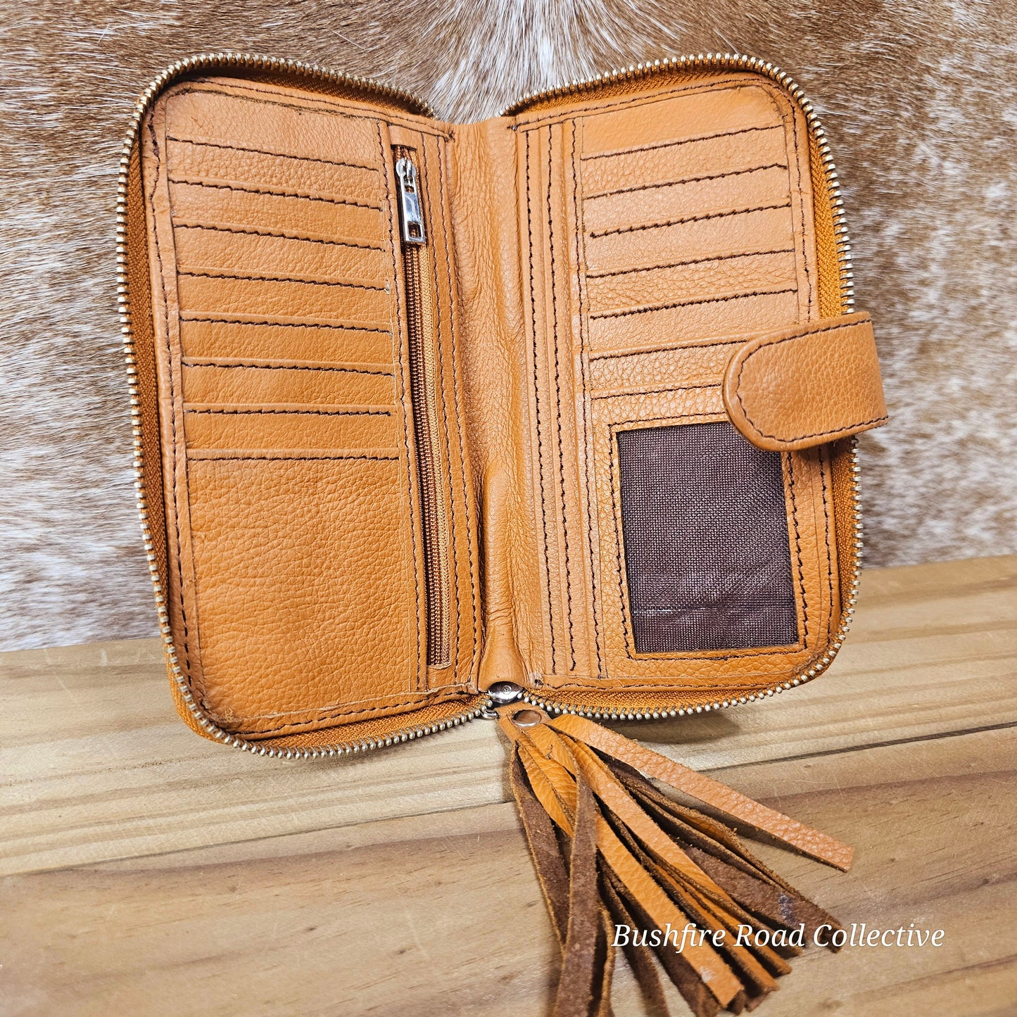 Mini Hide Wallet size 18cm x 10cm no mirror